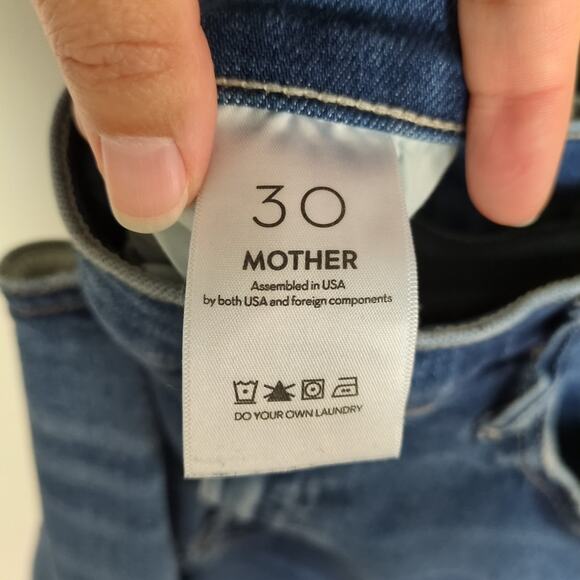 MOTHER Classic Blue Cropped Jeans - Picture 6 of 7